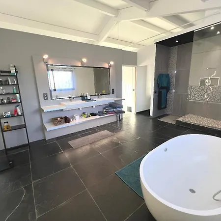 Loft Atypique Apartment *